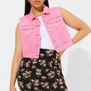 6X • Torrid • Denim Vintage Stretch Crop Vest - Chateau Rose